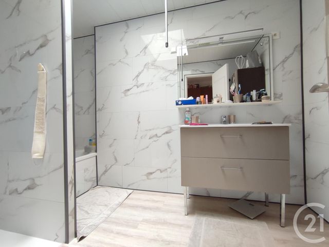 Maison à vendre - 7 pièces - 200 m2 - Cuille - 53 - PAYS-DE-LOIRE