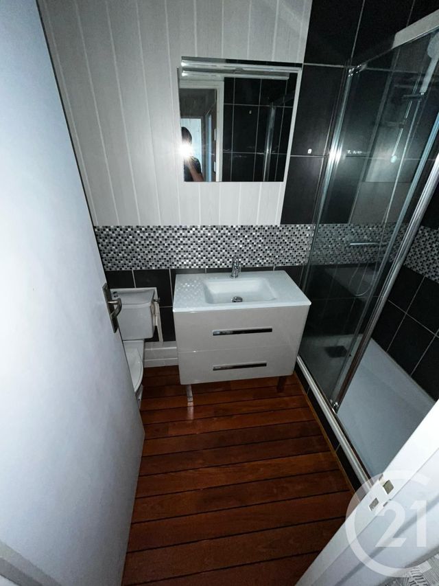 Appartement T2 à louer - 2 pièces - 31 m2 - St Jacques De La Lande - 35 - BRETAGNE