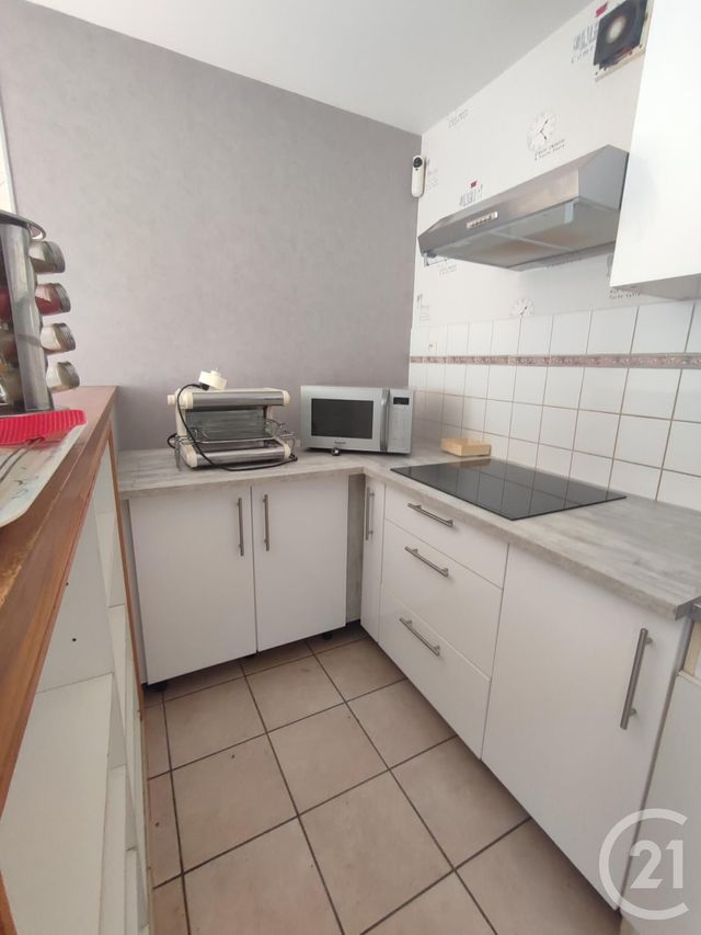 Appartement &agrave; louer - 2 pi&egrave;ces - 30 m2 - Etrelles - 35 - BRETAGNE
