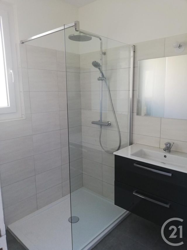 Maison &agrave; louer - 4 pi&egrave;ces - 67,96 m2 - Domalain - 35 - BRETAGNE