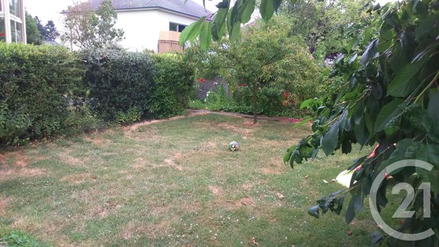 Maison &agrave; louer - 3 pi&egrave;ces - 90 m2 - Argentre Du Plessis - 35 - BRETAGNE