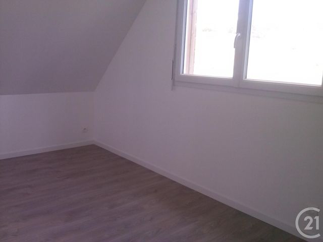 Maison &agrave; louer - 4 pi&egrave;ces - 90 m2 - Cuille - 53 - PAYS-DE-LOIRE