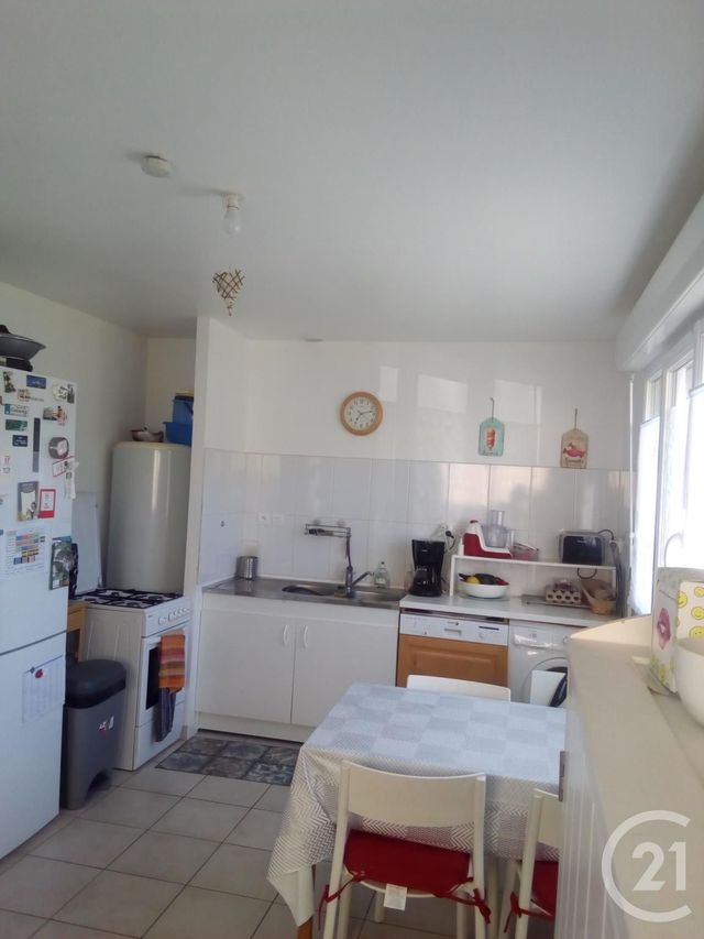 Maison &agrave; louer - 4 pi&egrave;ces - 90 m2 - Cuille - 53 - PAYS-DE-LOIRE