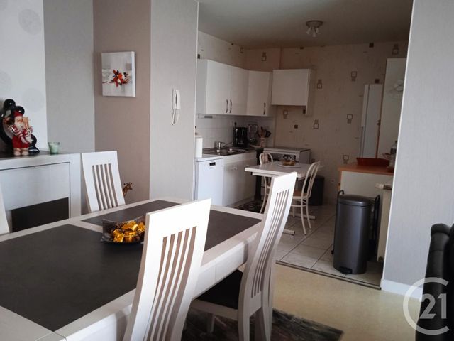 Appartement T4 &agrave; louer - 4 pi&egrave;ces - 81,56 m2 - Chartres De Bretagne - 35 - BRETAGNE