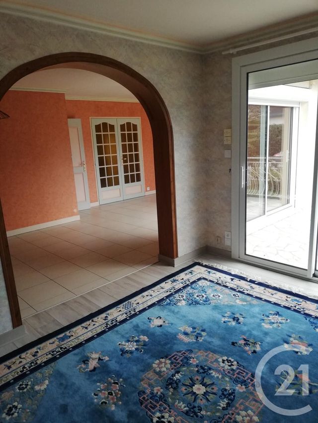 Maison &agrave; louer - 5 pi&egrave;ces - 120 m2 - Argentre Du Plessis - 35 - BRETAGNE