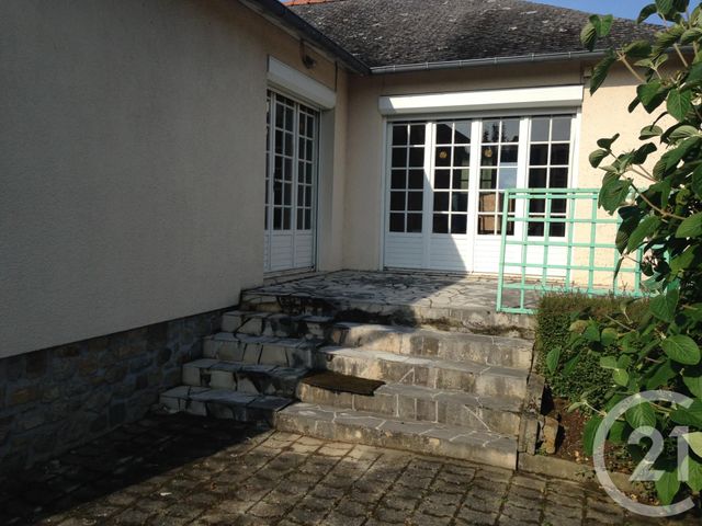 Maison &agrave; louer - 5 pi&egrave;ces - 120 m2 - Argentre Du Plessis - 35 - BRETAGNE