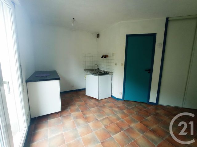 Appartement Studio &agrave; louer - 1 pi&egrave;ce - 21,25 m2 - Cesson Sevigne - 35 - BRETAGNE