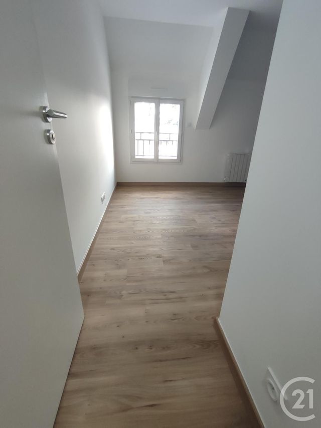 Maison &agrave; louer - 3 pi&egrave;ces - 70 m2 - Argentre Du Plessis - 35 - BRETAGNE