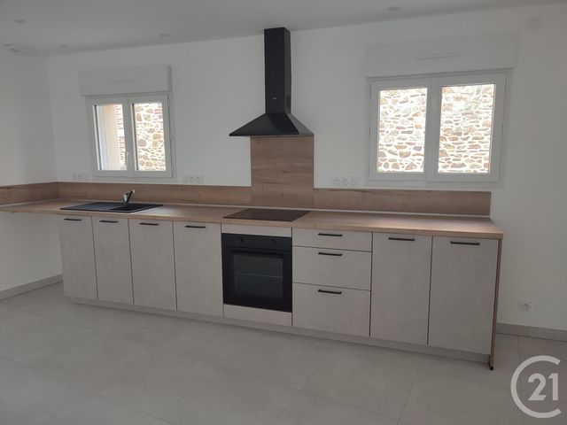 Maison &agrave; louer - 3 pi&egrave;ces - 70 m2 - Argentre Du Plessis - 35 - BRETAGNE