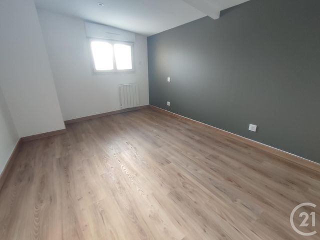 Maison &agrave; louer - 3 pi&egrave;ces - 62 m2 - Argentre Du Plessis - 35 - BRETAGNE