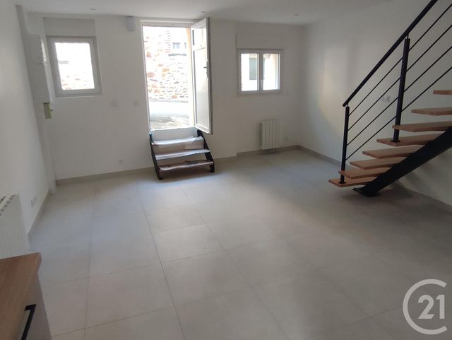 Maison &agrave; louer - 3 pi&egrave;ces - 62 m2 - Argentre Du Plessis - 35 - BRETAGNE