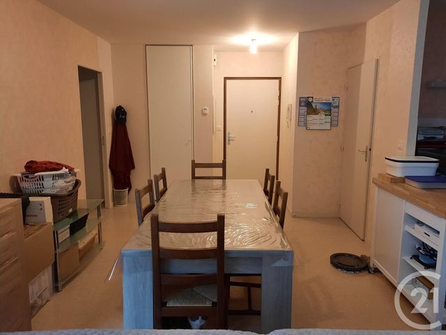Appartement T3 &agrave; louer - 3 pi&egrave;ces - 71,44 m2 - Argentre Du Plessis - 35 - BRETAGNE