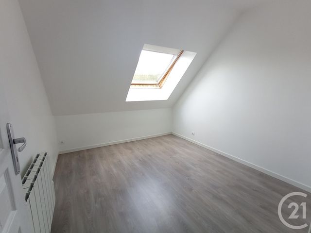 Maison &agrave; louer - 4 pi&egrave;ces - 90 m2 - Cuille - 53 - PAYS-DE-LOIRE