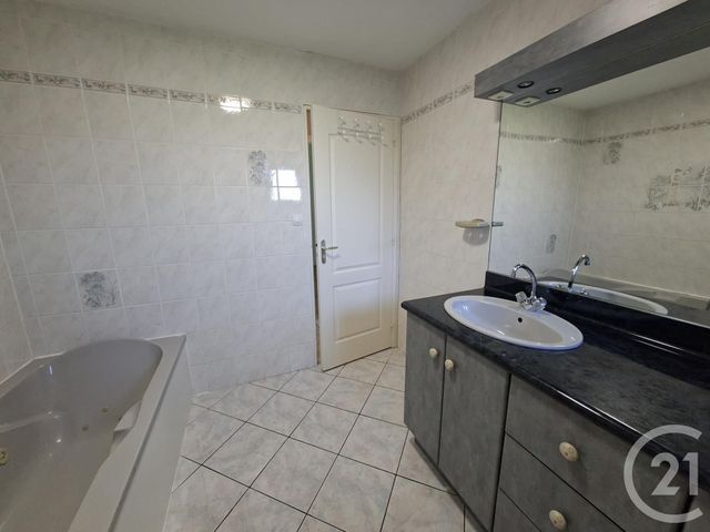 Maison &agrave; louer - 5 pi&egrave;ces - 138,96 m2 - Moutiers - 35 - BRETAGNE