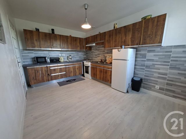 Maison &agrave; louer - 5 pi&egrave;ces - 119,38 m2 - Noyal Sur Vilaine - 35 - BRETAGNE