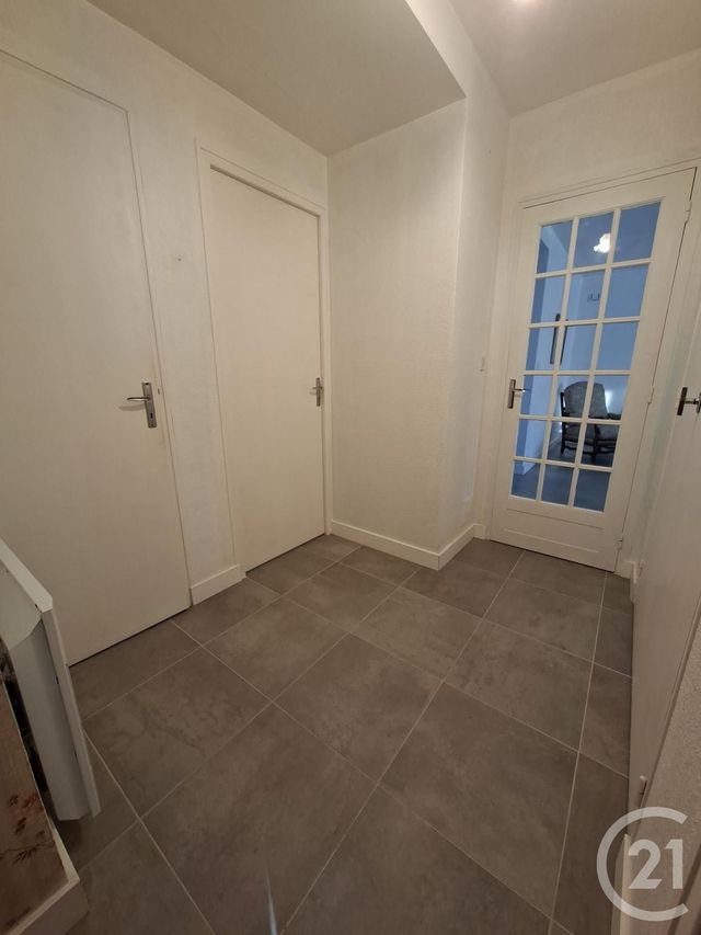 Maison &agrave; louer - 5 pi&egrave;ces - 119,38 m2 - Noyal Sur Vilaine - 35 - BRETAGNE