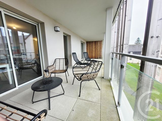 Afficher la photo en grand Appartement F2 à louer - 2 pièces - 47,49 m2 - Vitre - 35 - BRETAGNE