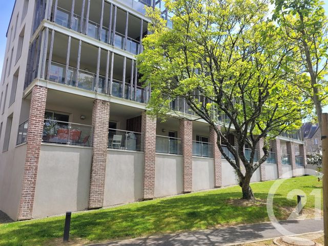 Afficher la photo en grand Appartement F2 à louer - 2 pièces - 47,49 m2 - Vitre - 35 - BRETAGNE
