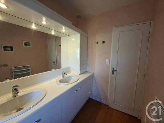 Maison à vendre - 6 pièces - 142 m2 - Vitre - 35 - BRETAGNE