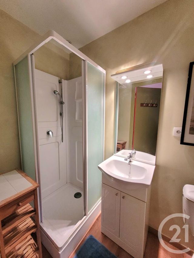 Maison &agrave; louer - 2 pi&egrave;ces - 67 m2 - Vitre - 35 - BRETAGNE