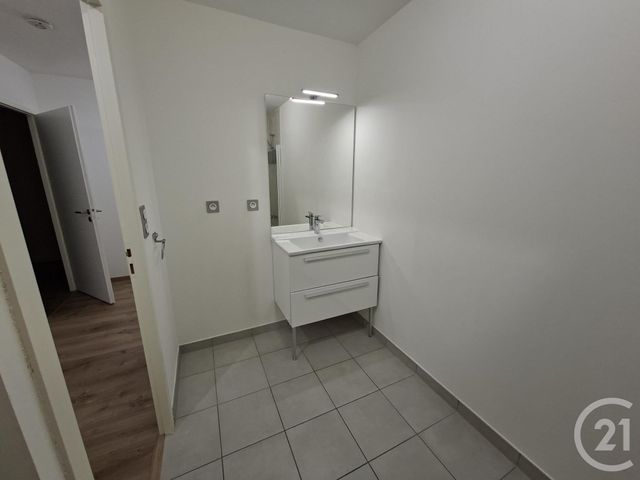 Appartement F3 &agrave; louer - 3 pi&egrave;ces - 64,80 m2 - Vitre - 35 - BRETAGNE