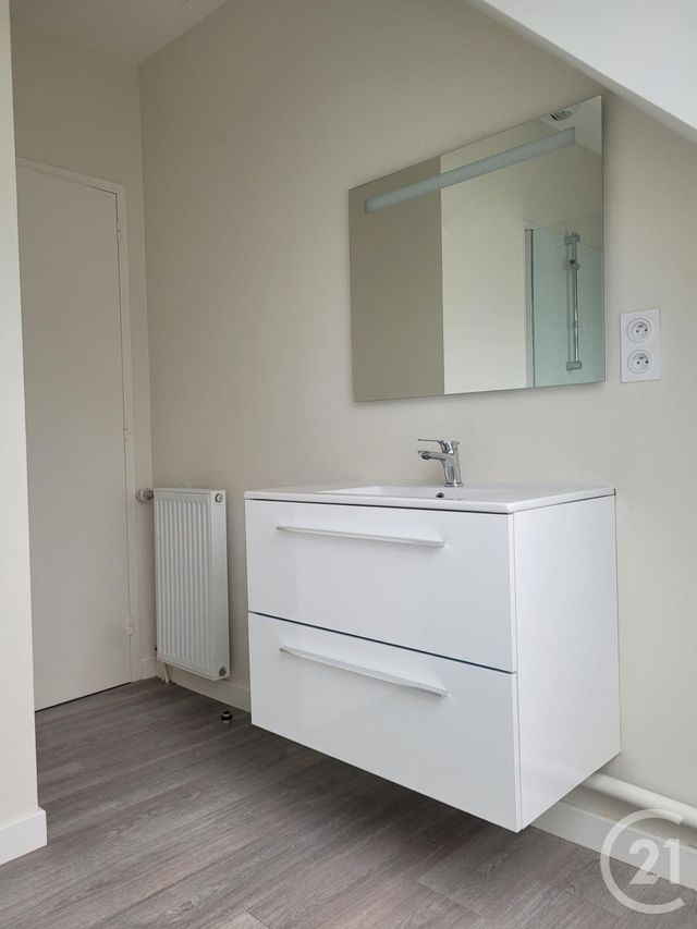 Appartement F1 &agrave; louer - 1 pi&egrave;ce - 29,70 m2 - Vitre - 35 - BRETAGNE