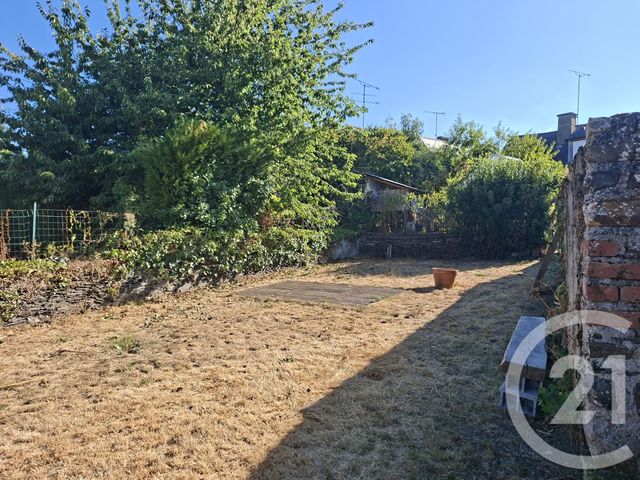 Maison &agrave; louer - 2 pi&egrave;ces - 47 m2 - Vitre - 35 - BRETAGNE