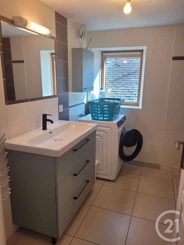 Maison &agrave; louer - 2 pi&egrave;ces - 47 m2 - Vitre - 35 - BRETAGNE