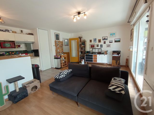 Appartement &agrave; louer - 3 pi&egrave;ces - 61,95 m2 - Etrelles - 35 - BRETAGNE