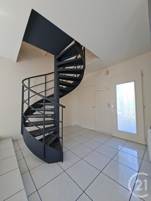 Maison &agrave; louer - 4 pi&egrave;ces - 121,50 m2 - Erbree - 35 - BRETAGNE