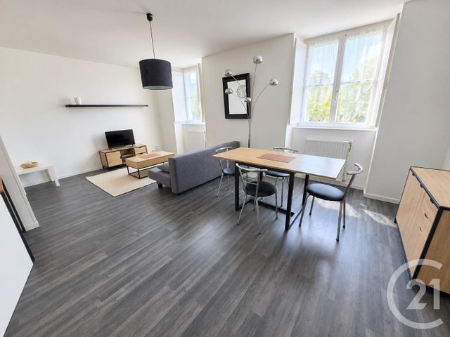 Appartement F2 &agrave; louer - 2 pi&egrave;ces - 45,99 m2 - Vitre - 35 - BRETAGNE