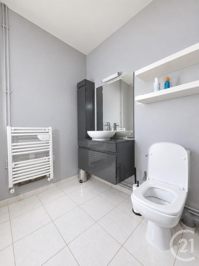 Appartement F2 &agrave; louer - 2 pi&egrave;ces - 45,99 m2 - Vitre - 35 - BRETAGNE