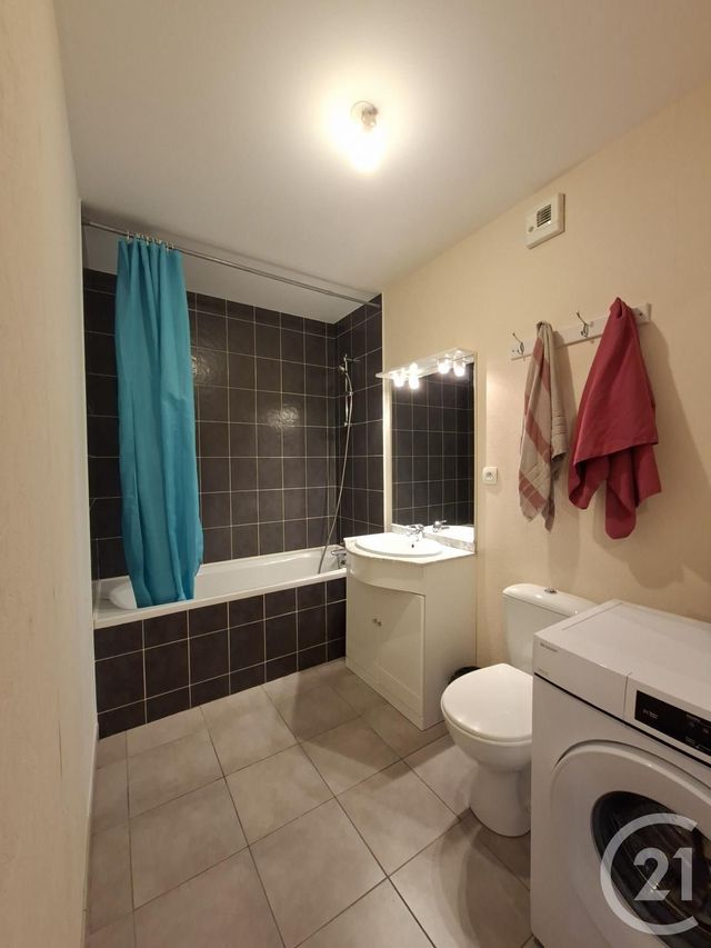 Appartement &agrave; louer - 3 pi&egrave;ces - 61,60 m2 - Etrelles - 35 - BRETAGNE