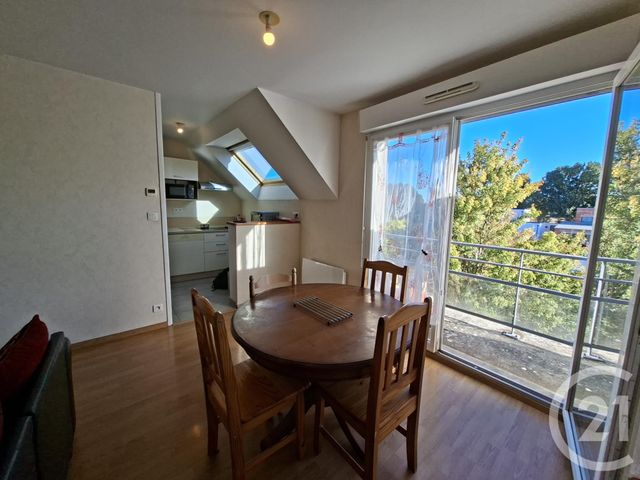 Appartement &agrave; louer - 3 pi&egrave;ces - 61,60 m2 - Etrelles - 35 - BRETAGNE
