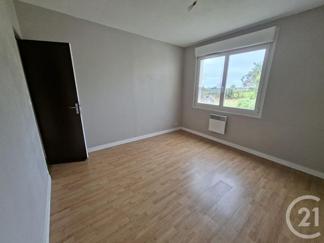 Maison &agrave; louer - 4 pi&egrave;ces - 86,80 m2 - Domalain - 35 - BRETAGNE