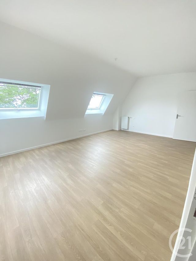 Appartement T4 à vendre - 3 pièces - 87,37 m2 - La Bouexiere - 35 - BRETAGNE